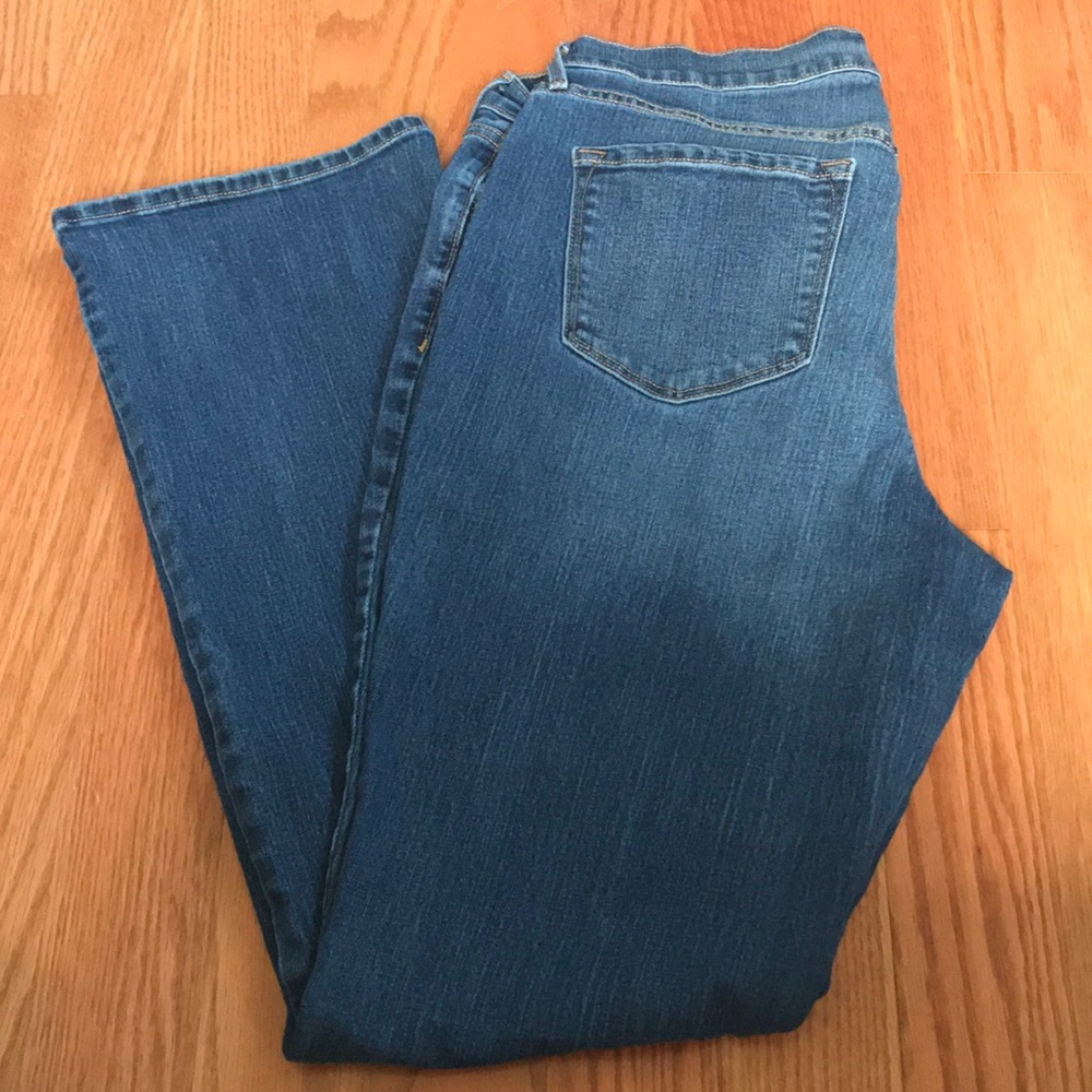 Old navy medium wash curvy jeans